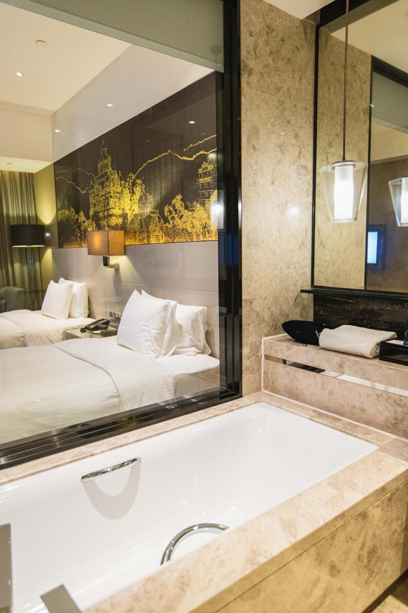 Wanda Realm Jiangmen Hotel Exterior photo